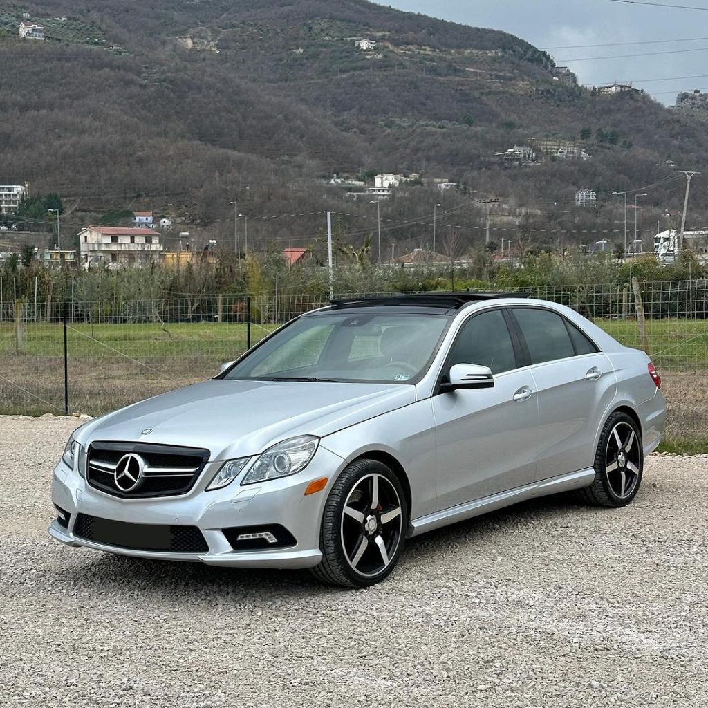 MERCEDES BENZ E550 Look AMG