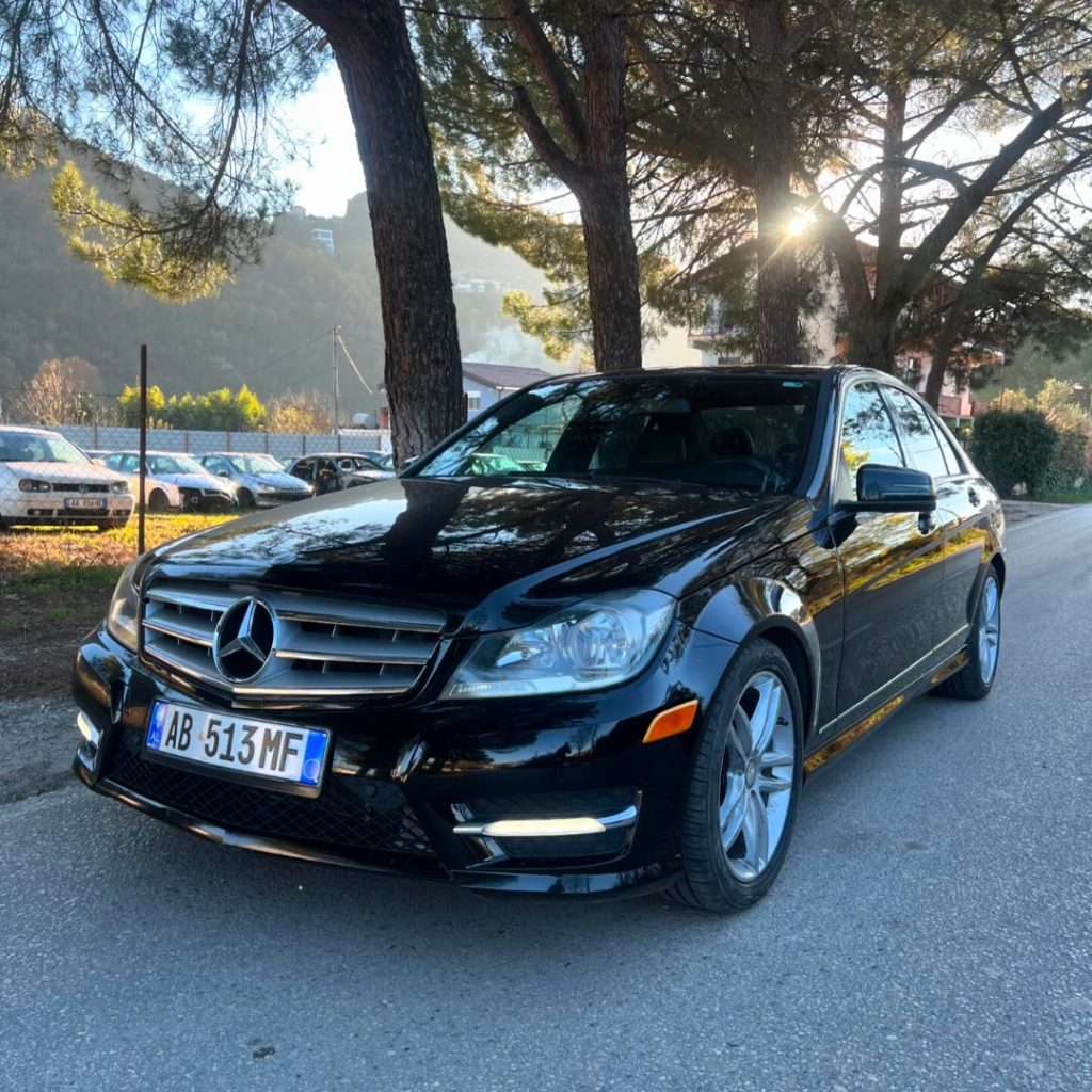 Mercedes Benz C300 2012